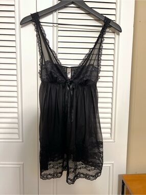 Victoria’s Secret Sheer Lace Babydoll Chemise Cami - Black